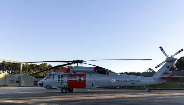 Helicópteros Black Hawk, UH-60A, comprados por Portugal para combatir los incendios