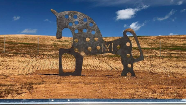 Caballo celtíbero en la autopista del Duero