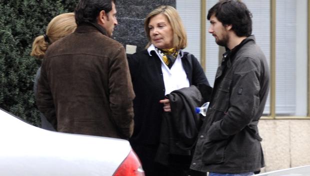 MARIOLA MARTINEZ BORDIU Y UNOS AMIGOS POR LAS CALLES DE MADRID
03/02/2010
MADRID
ESPA¿A