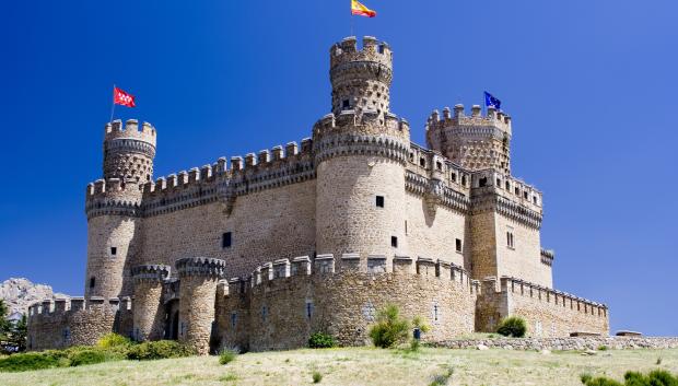 .STONE,SPAIN,FORTIFICATION,MEDIEVAL,MADRID,CASTLE,LANDMARK,CHATEAU,TOWER,TRAVEL,STONE,TOURISM,EUROPE,SPAIN,FLAG,STYLE OF CONSTRUCTION,ARCHITECTURE,ARCHITECTURAL STYLE,DEFENSE,PALACE,FORTIFICATION,MEDIEVAL,MADRID,CASTLE,WALLS,CHATEAU,MUDEJAR,MANZANARES EL REAL,MUDEJAR