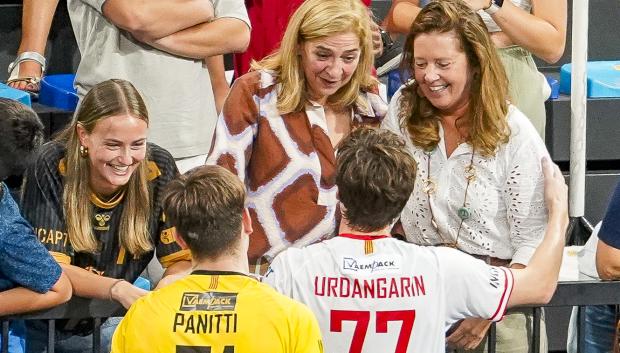 Pablo Urdangarín, Infanta Cristina de Borbón and Johanna Zott during the EHF match in Granollers. September 6 2024