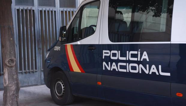 Furgón de la Policía Nacional en los juzgados del Prado de San Sebastián