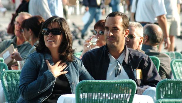 EL PRESENTADOR SANTIAGO ACOSTA Y SU NOVIA SANDRA FERNANDEZ VACACIONES EN VENECIA
AC / EN / ©KORPA
28/09/04 VENECIA

 *** Local Caption *** THE TV PRESENTER SANTIAGO ACOSTA VACATIONS WITH HER GIRLFRIEND IN VENECIA