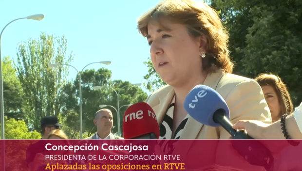 Concepción Cascajosa, presidenta interina de RTVE, se ha dirigido a los trabajadores del ente que protestaban