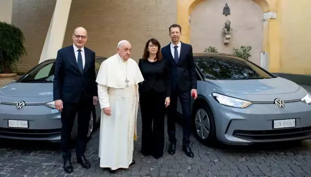 El acuerdo del Vaticano con Volkswagen lo electrificó hace dos años