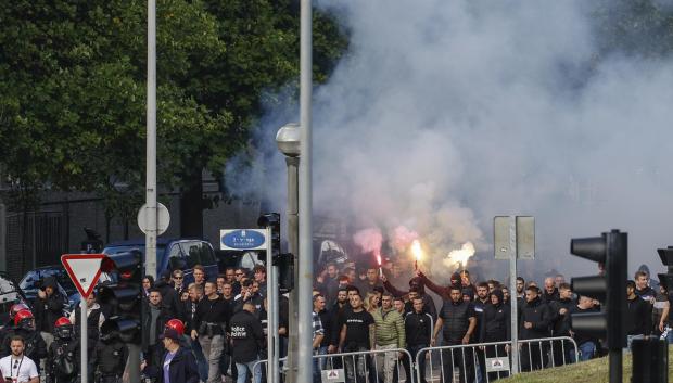 Aficionados del Anderlecht llegan este jueves al estadio Reale Arena de San Sebastián