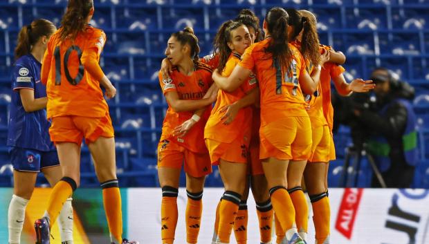 Las jugadoras del Real Madrid celebran un gol