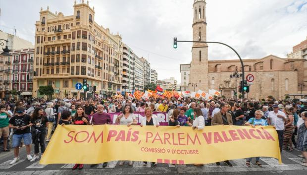 Cabecera de la manifestación de la Comissió 9 d'Octubre, este miércoles, en Valencia

JORGE GIL/EUROPA PRESS
09/10/2024