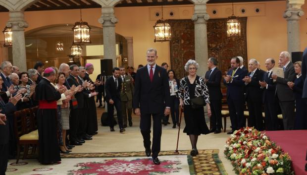 Don Felipe y Sarah Rah, en la ceremonia del Palacio de El pardo