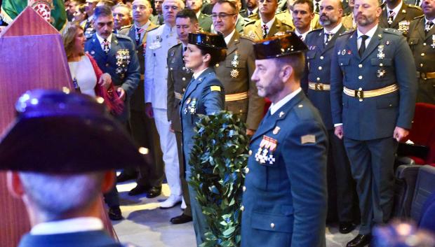 Acto de ofrenda a los caídos