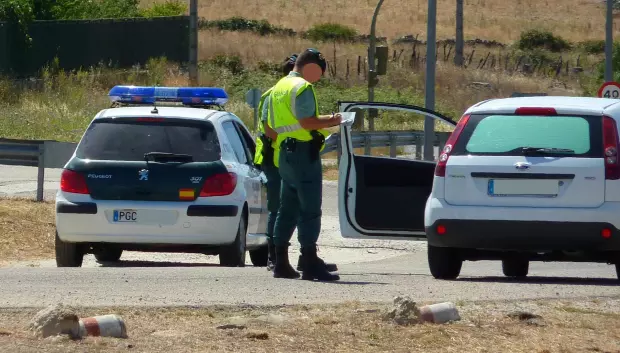 La Guardia Civil dará prioridad a que nos paremos en un sitio sin peligro