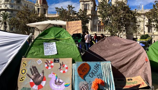 Acampada por el derecho a la vivienda en la plaza del Ayuntamiento de Valencia

EUROPA PRESS
20/10/2024