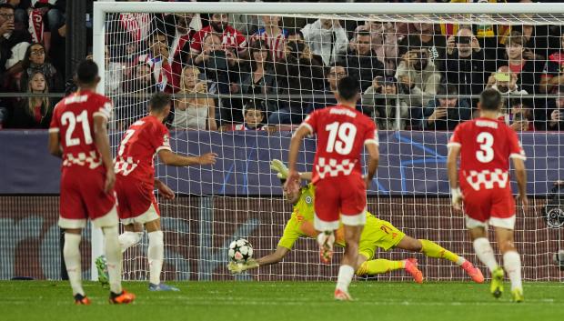 Stuani falló un penalti en el tramo final