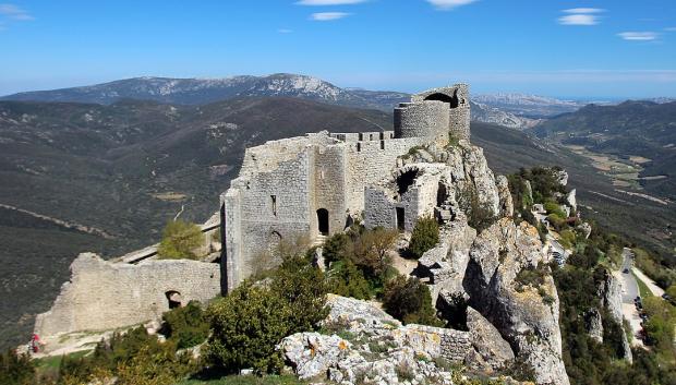 Vista del castillo "bajo" de Peyrepertuse