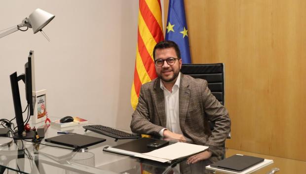 El expresidente de la Generalitat Pere Aragonès, en su nueva oficina

REMITIDA / HANDOUT por OFICINA DEL EXPRESIDENTE PERE ARAGONÈS
Fotografía remitida a medios de comunicación exclusivamente para ilustrar la noticia a la que hace referencia la imagen, y citando la procedencia de la imagen en la firma
28/10/2024