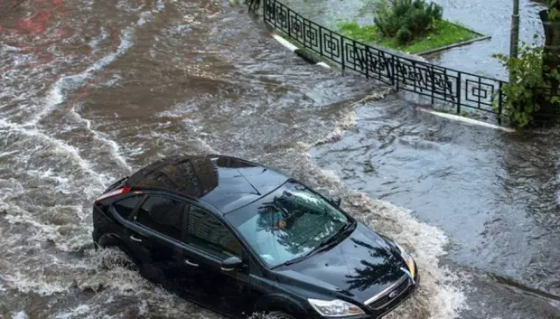 Tratar de aparcar el coche en un lugar seguro no es una solución válida en estos casos