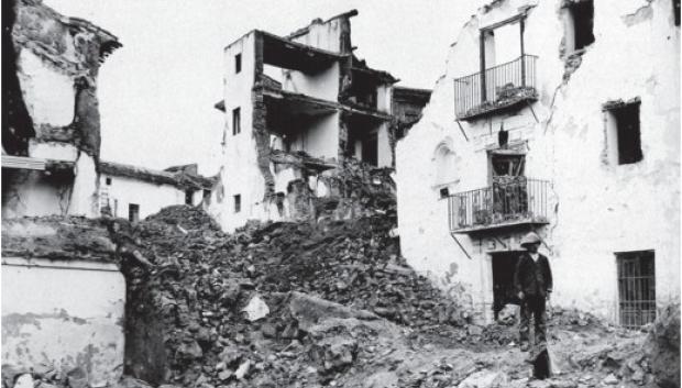 Daños en Alhama de Granada provocados por el terremoto de 1884