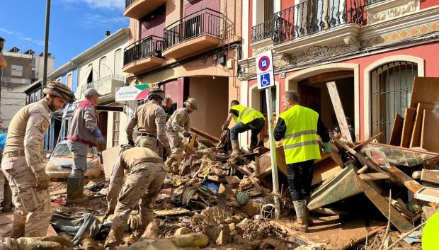 Más de 400 Infantes de Marina, sobre el terreno tras la mortal DANA