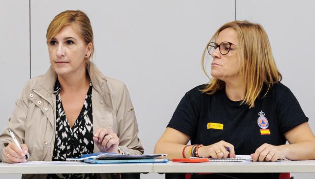 Salomé Paradas, a la izquierda, y Pilar Bernabé