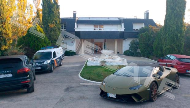 El Lamborghini Huracan Spyder en primer plano, espectacular