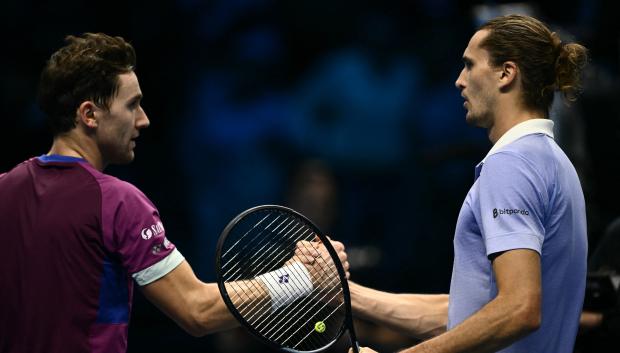 Alexander Zverev y Casper Ruud durante la segunda jornada de las ATP Finals