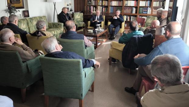 Charla de José Antonio Luque en Alcorce