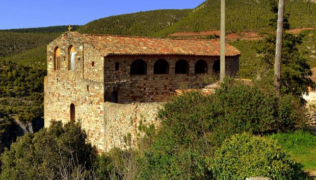 Iglesia del castillo de Mediona, donde está el Santo Cristo