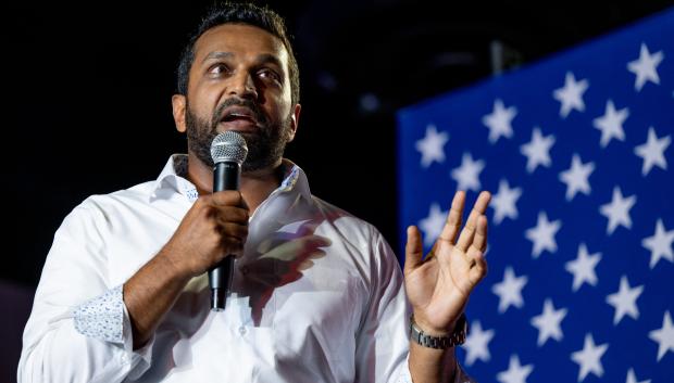 (FILES) Kash Patel, a former chief of staff to then-acting Secretary of Defense Christopher Miller, speaks during a campaign event for Republican election candidates at the Whiskey Roads Restaurant & Bar on July 31, 2022 in Tucson, Arizona. US President-elect Donald Trump nominated Kash Patel as FBI director on November 30, 2024. (Photo by Brandon Bell / GETTY IMAGES NORTH AMERICA / AFP)