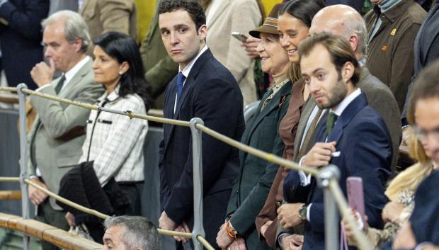 Infanta Elena de Borbón and Victoria Federica de Marichalar y Borbón during a Charity Festival for Valencia at the Paalacio Vistalegre in Madrid. December 1 2024