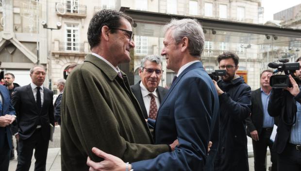 El alcalde de Oporto, Rui Moreira, y el presidente de la Xunta, Alfonso Rueda