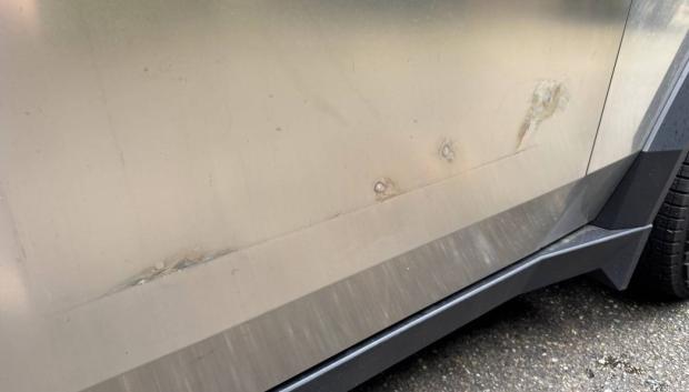 Los objetos magnéticos provocan amollas y marcas en la carrocería