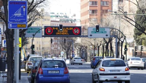 Madrid se vuelve a abrir a los coches sin etiqueta