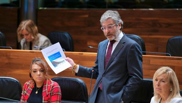 El diputado Javier Jové, durante una sesión plenaria