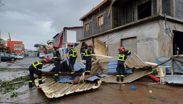 (Foto de ARCHIVO)
Paso del ciclón 'Chido' por Mayotte

REMITIDA / HANDOUT por SÉCURITÉ CIVILE
Fotografía remitida a medios de comunicación exclusivamente para ilustrar la noticia a la que hace referencia la imagen, y citando la procedencia de la imagen en la firma
15/12/2024