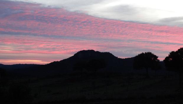 El Peñón de Montealegre en pleno ocaso