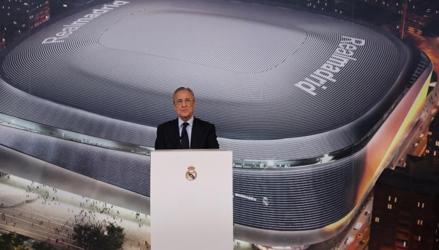 Florentino Pérez, durante la Copa de Navidad con los medios de comunicación