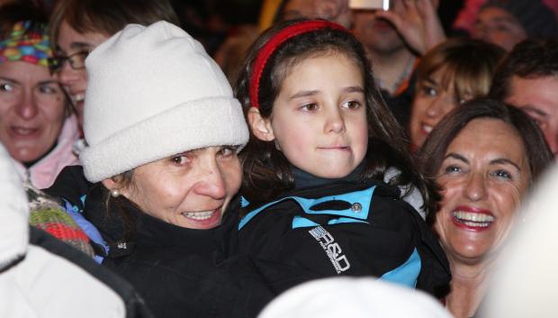 INFANTA ELENA Y VICTORIA FEDERICA
CABALGATA DE REYES MAGOS DE BAQUEIRA
05/01/2009 
BAQUEIRA, ESPA