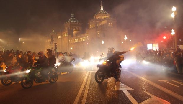 Desfile de antorchas en Pingüinos