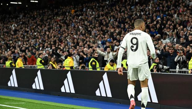 Mbappé celebra el primer gol del Real Madrid