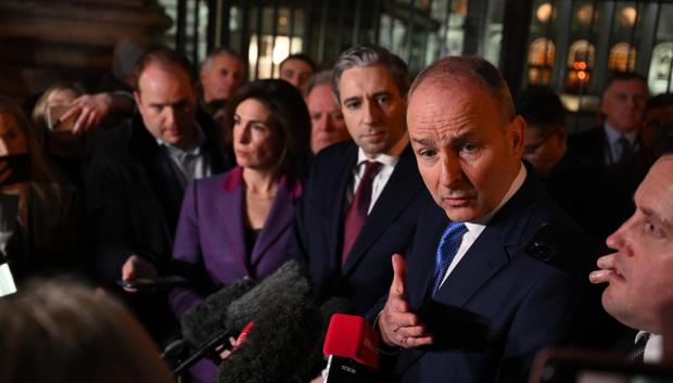 Micheal Martin a la salida de la sesión