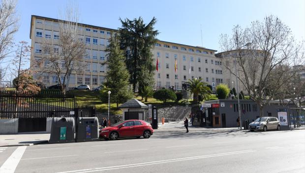 Entrada del colegio San Agustín de Madrid