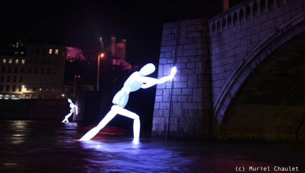 «Colosses», Puente de Piedra