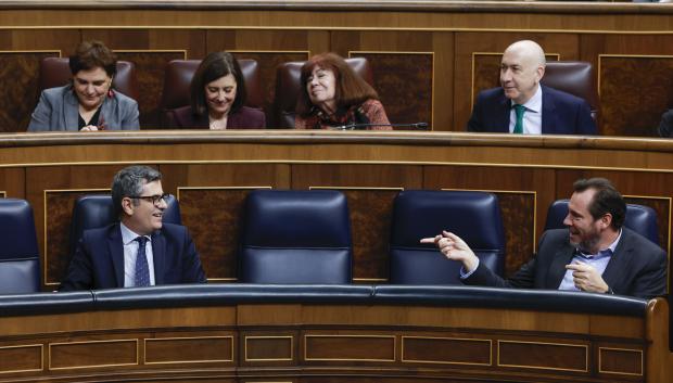 Los ministros Félix Bolaños y Óscar Puente