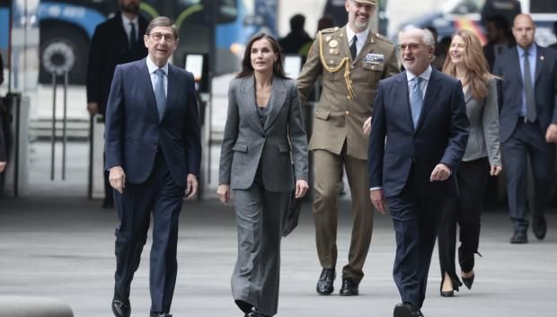 Doña Letizia con José Ignacio Goirigolzarri