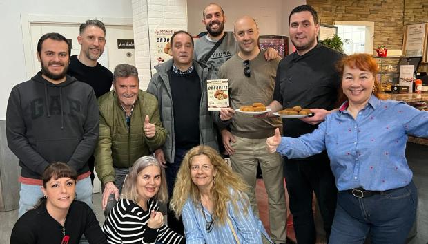 El equipo de Vecinos por Rivas disfrutando el año pasado de la Ruta de la Croqueta