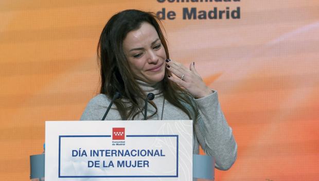 La primera mujer árbitro principal española en el fútbol profesional masculino, Marta Huerta de Aza