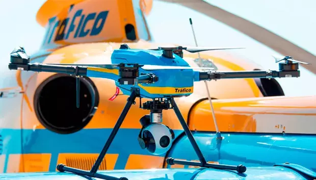 Los helicópteros y los drones disponen de cámaras de alta definición