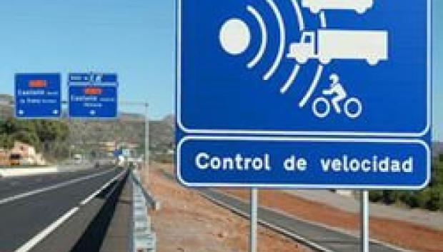 Los radares fijos deben estar señalizados