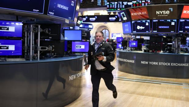 Las acciones de Wall Street se desplomaron en las primeras operaciones del 3 de abril de 2025