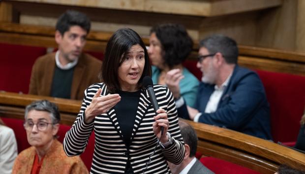 La consellera de Interior, Núria Parlón, en el Parlament, en una imagen de archivo